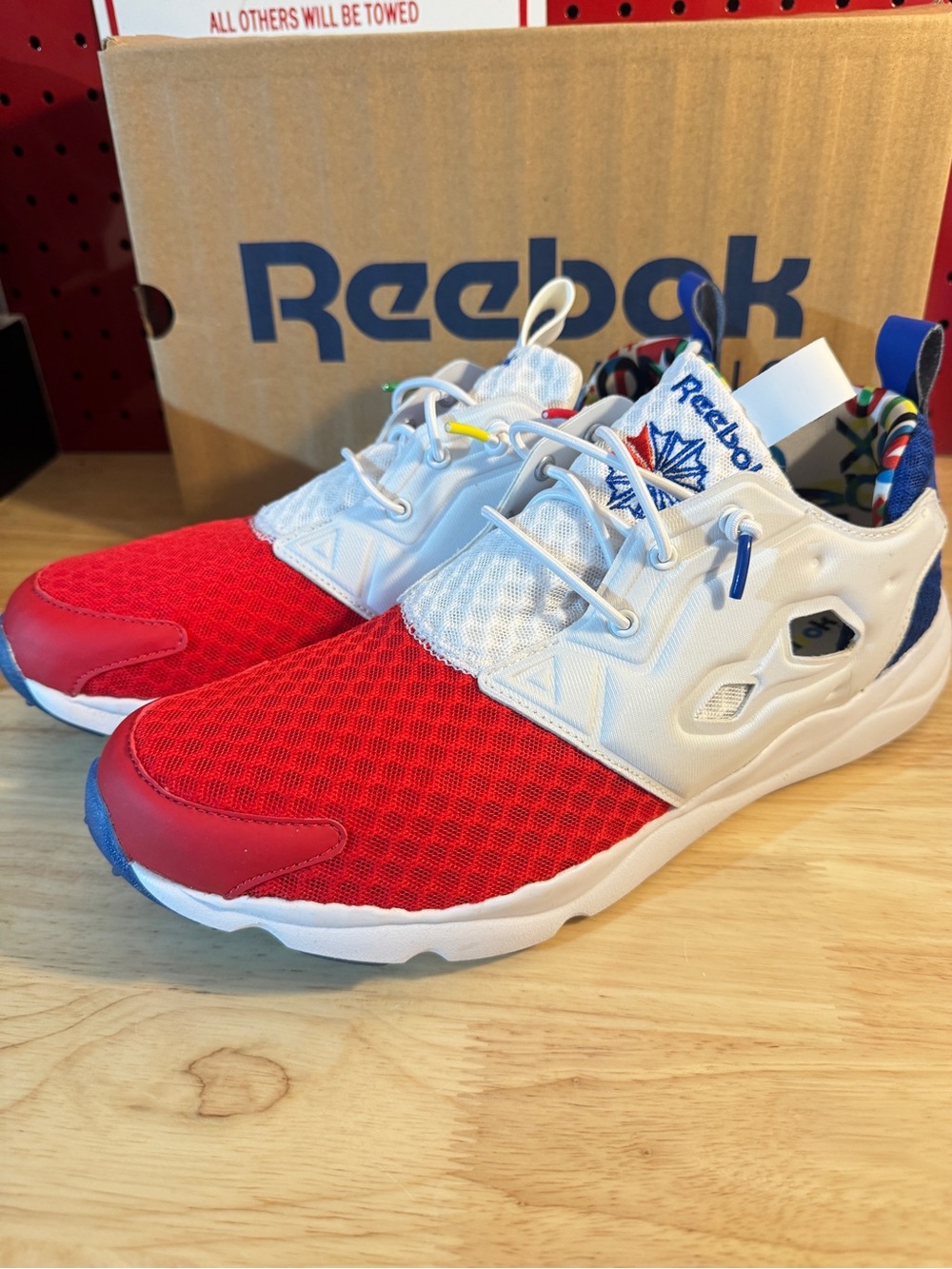 Reebok Men’s Furylite BF Size 10.5